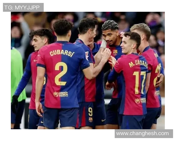 巴萨与曼联激战成和比分揭晓双方实力对决引人关注